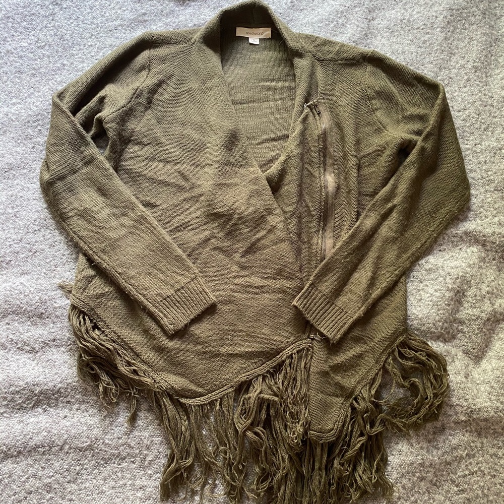 Onetheland fringe detail sweater